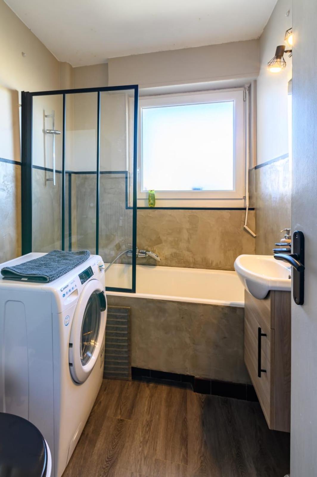 Studio Cosy Avec Balcon Avec Parking Gratuit Proche Centre Sportif Et De La Route Des Vins Alsace Mulhouse Exterior foto
