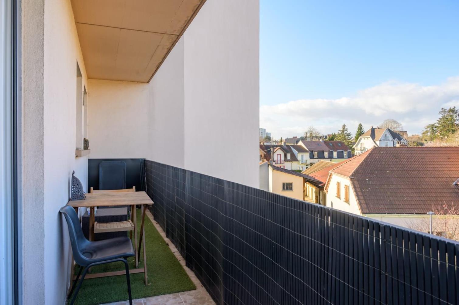 Studio Cosy Avec Balcon Avec Parking Gratuit Proche Centre Sportif Et De La Route Des Vins Alsace Mulhouse Exterior foto